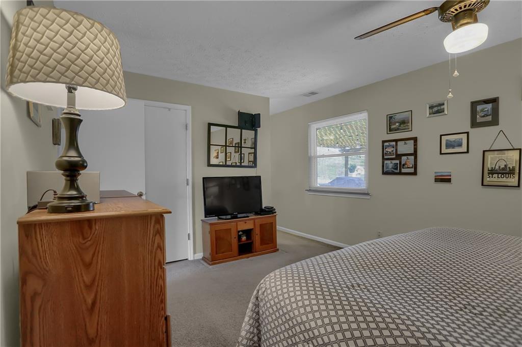 682 Boonesboro Road Greenwood, IN 46142 - Photo 24 of 46 Gallery Image 24