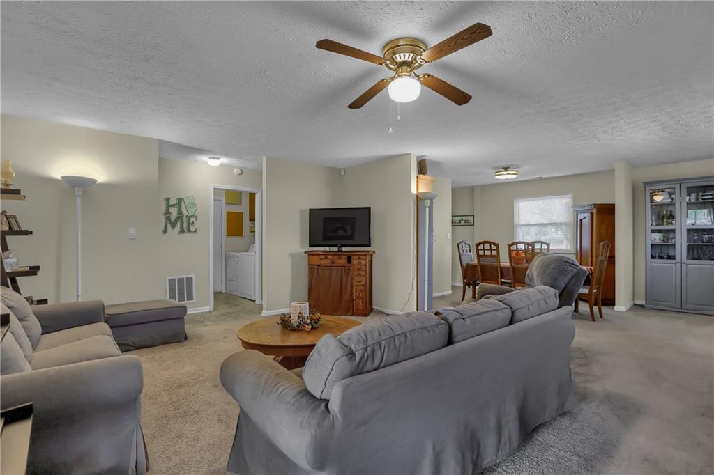 682 Boonesboro Road Greenwood, IN 46142 - Photo 6 of 46 Gallery Image 6