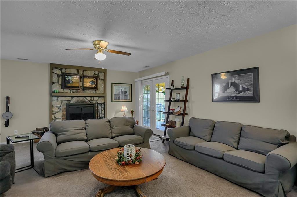 682 Boonesboro Road Greenwood, IN 46142 - Photo 7 of 46 Gallery Image 7