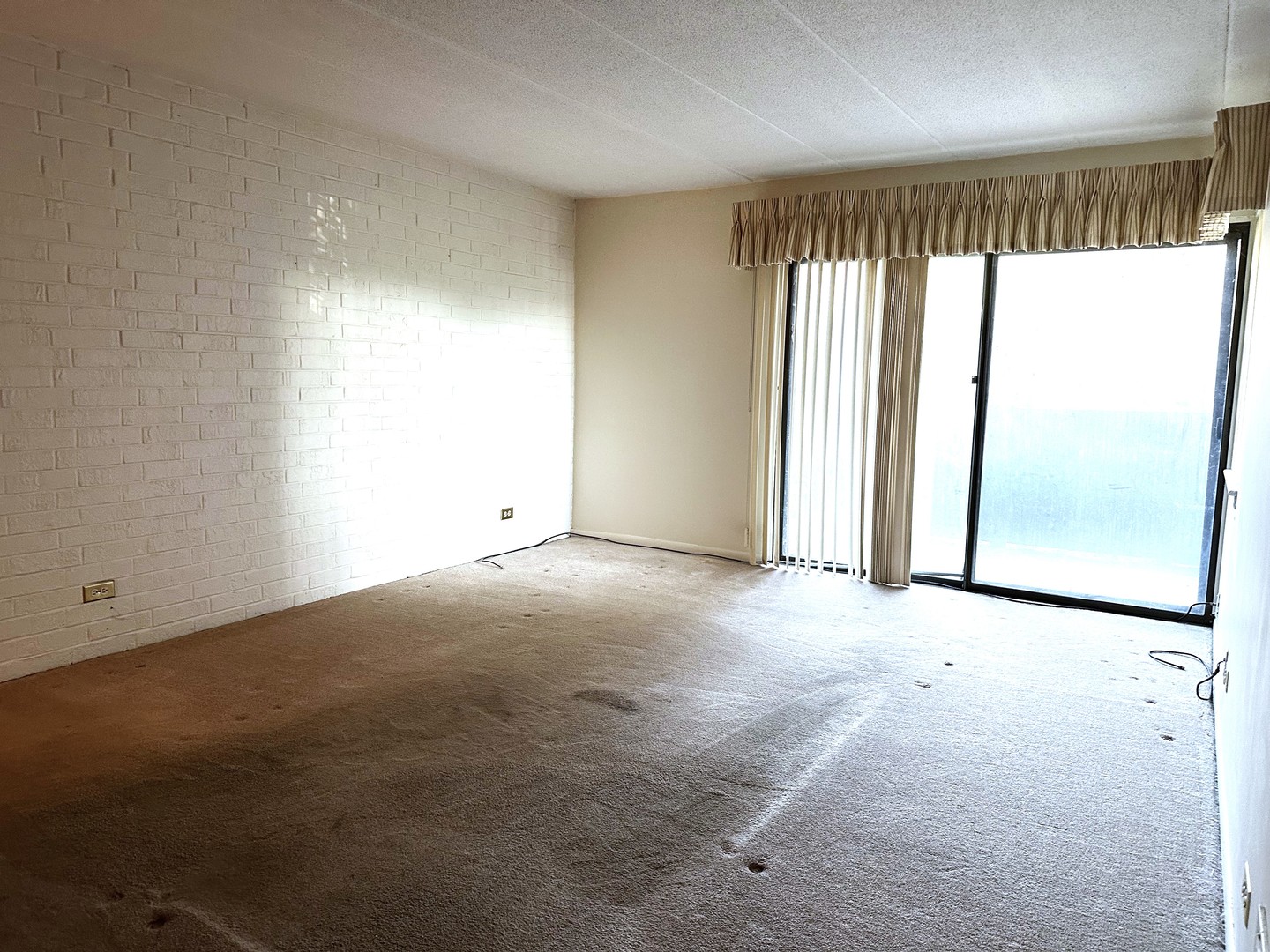 525 Timber Ridge Drive, Unit 107 Carol Stream, IL 60188 - Photo 6 of 10