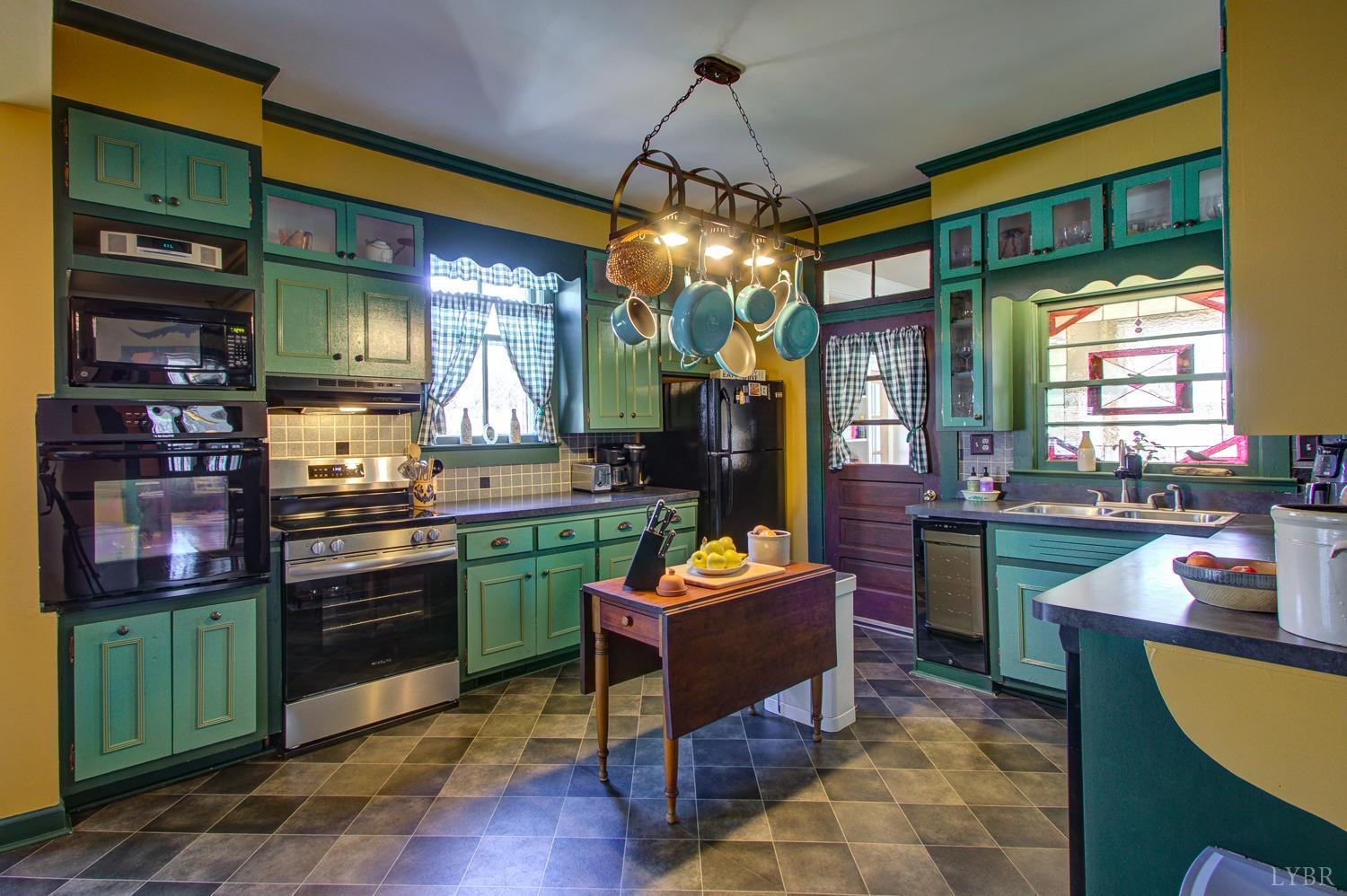 401 King Street Keysville, VA 23947 - Photo 25 of 60