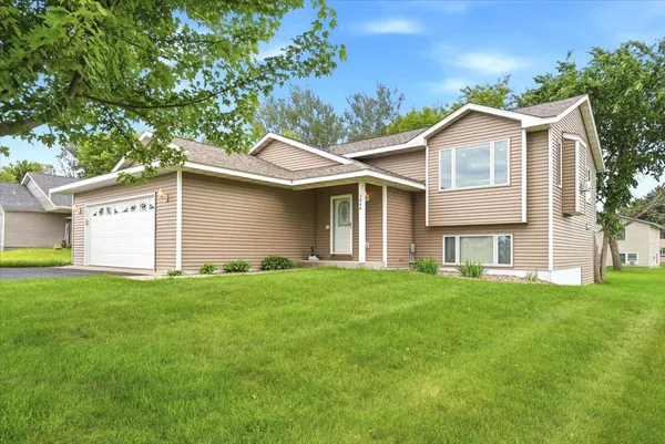$355,000 | 1444 Lokhorst Street, Baldwin, WI 54002