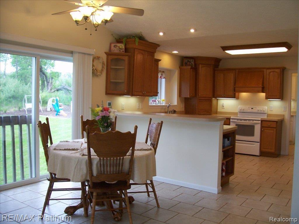 4539 Bull Run Road Gregory, MI 48137 - Photo 6 of 8 Dinette looking into kitchen