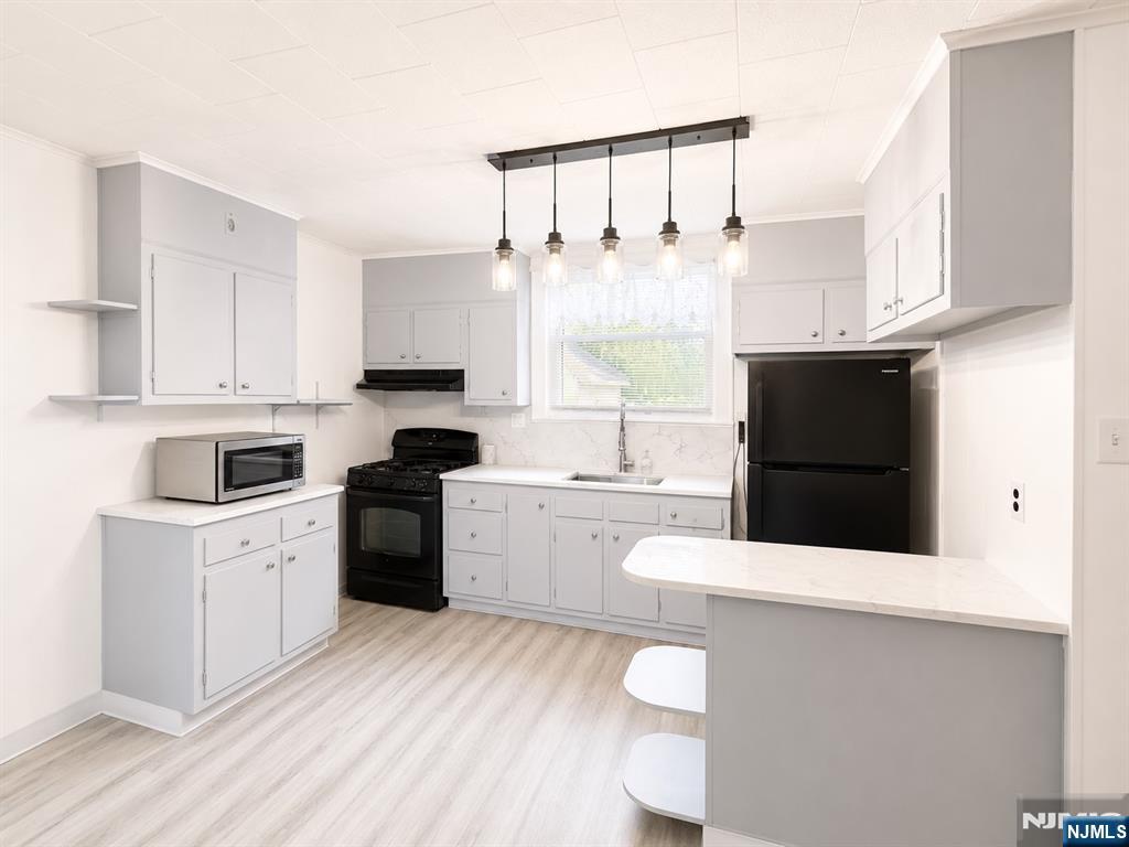10 Alden Road Montclair, NJ 07042 - Photo 11 of 23 Gallery Image 11