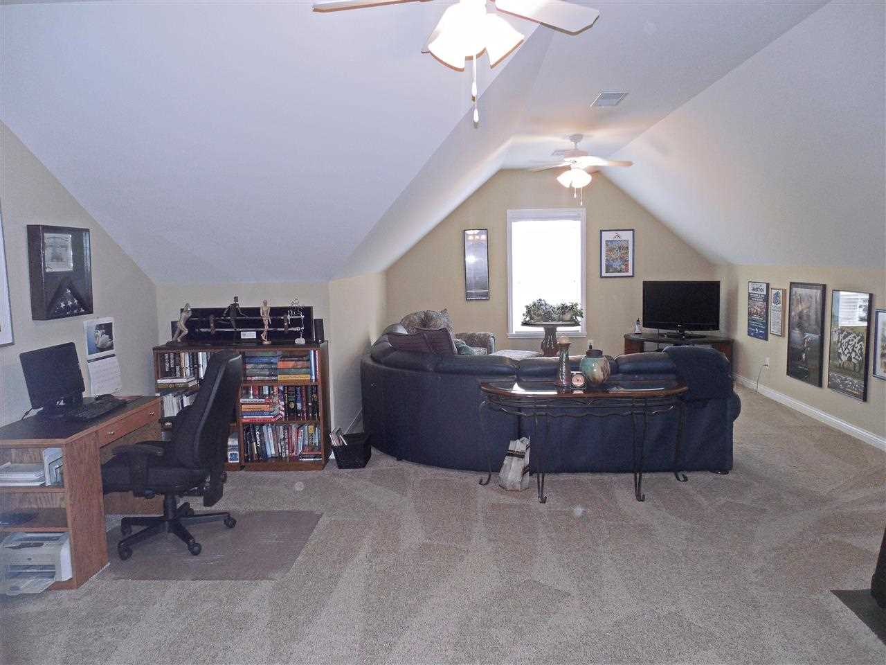 4278 Huntington Ridge Circle Newburgh, IN 47630 - Photo 24 of 30 Gallery Image 24