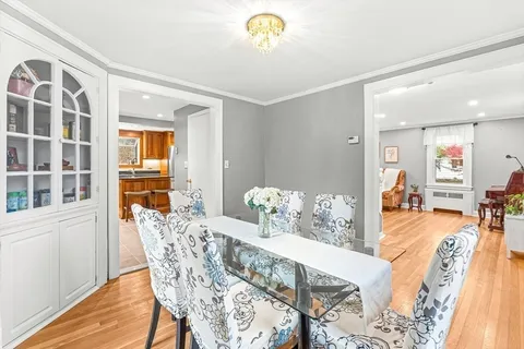 $1,350,000 | 6 Marchant Road, Winchester, MA 01890