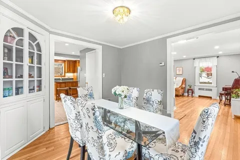 $1,350,000 | 6 Marchant Road, Winchester, MA 01890