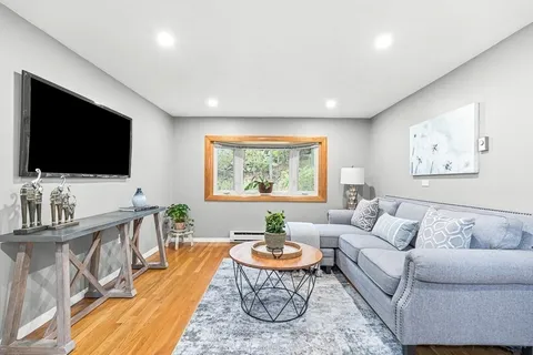 $1,350,000 | 6 Marchant Road, Winchester, MA 01890