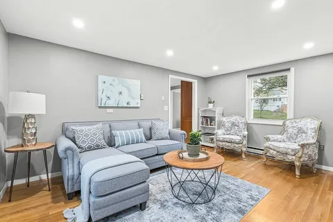 $1,350,000 | 6 Marchant Road, Winchester, MA 01890