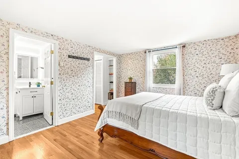 $1,350,000 | 6 Marchant Road, Winchester, MA 01890