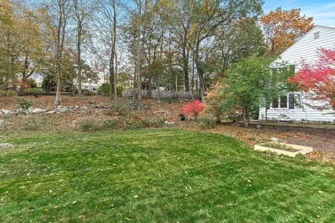 $1,350,000 | 6 Marchant Road, Winchester, MA 01890