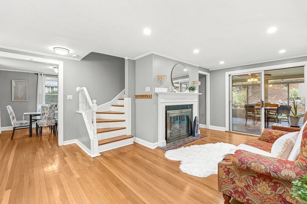 6 Marchant Road Winchester, MA 01890 - Photo 7 of 42