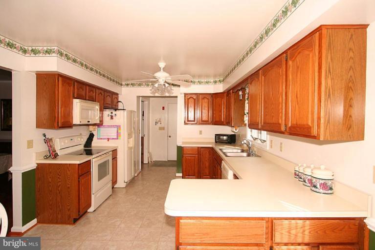 315 Queens Colony High Road Stevensville, MD 21666 - Photo 8 of 20 Kitchen