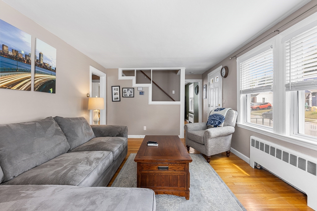 39 Badger Road Boston, MA 02136 - Photo 5 of 24