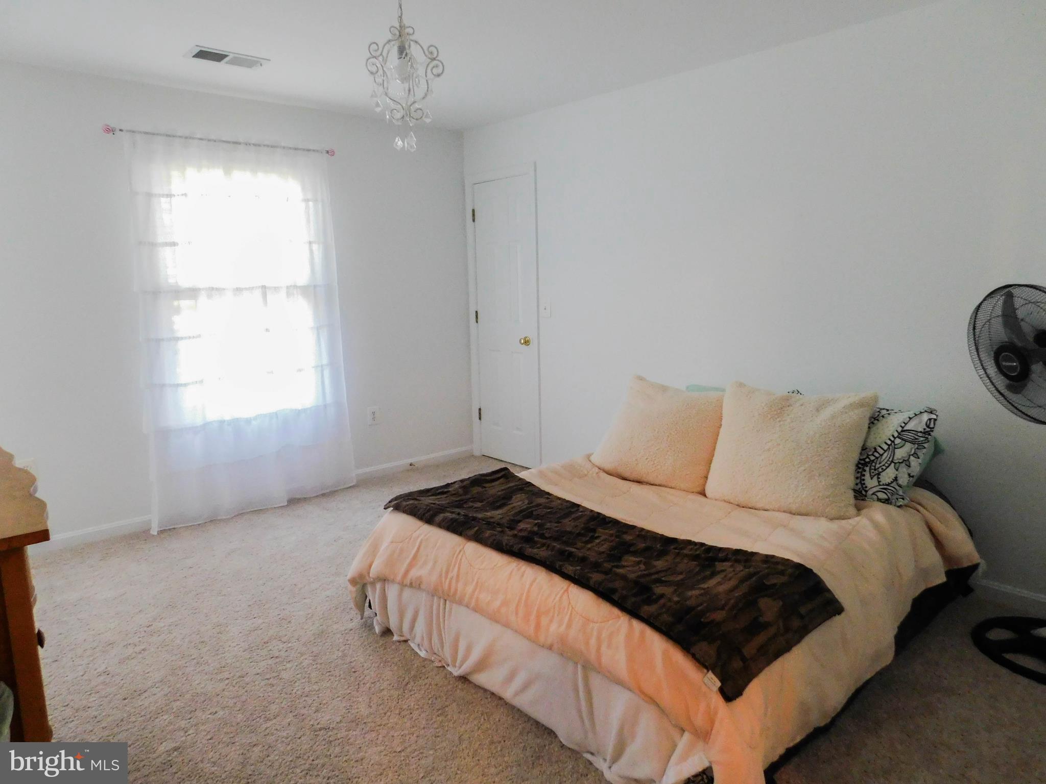8545 Sinclair Mill Road Manassas, VA 20112 - Photo 17 of 26 Gallery Image 17