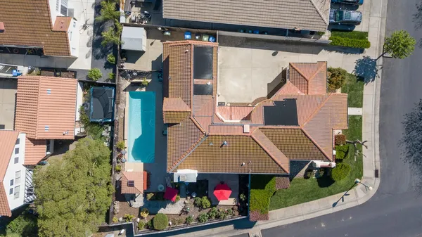 $758,000 | 9351 Lufkin Way, Elk Grove, CA 95758