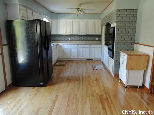 53 County Rte 1A Oswego, NY 13126 - Photo 4 of 16 Gallery Image 4