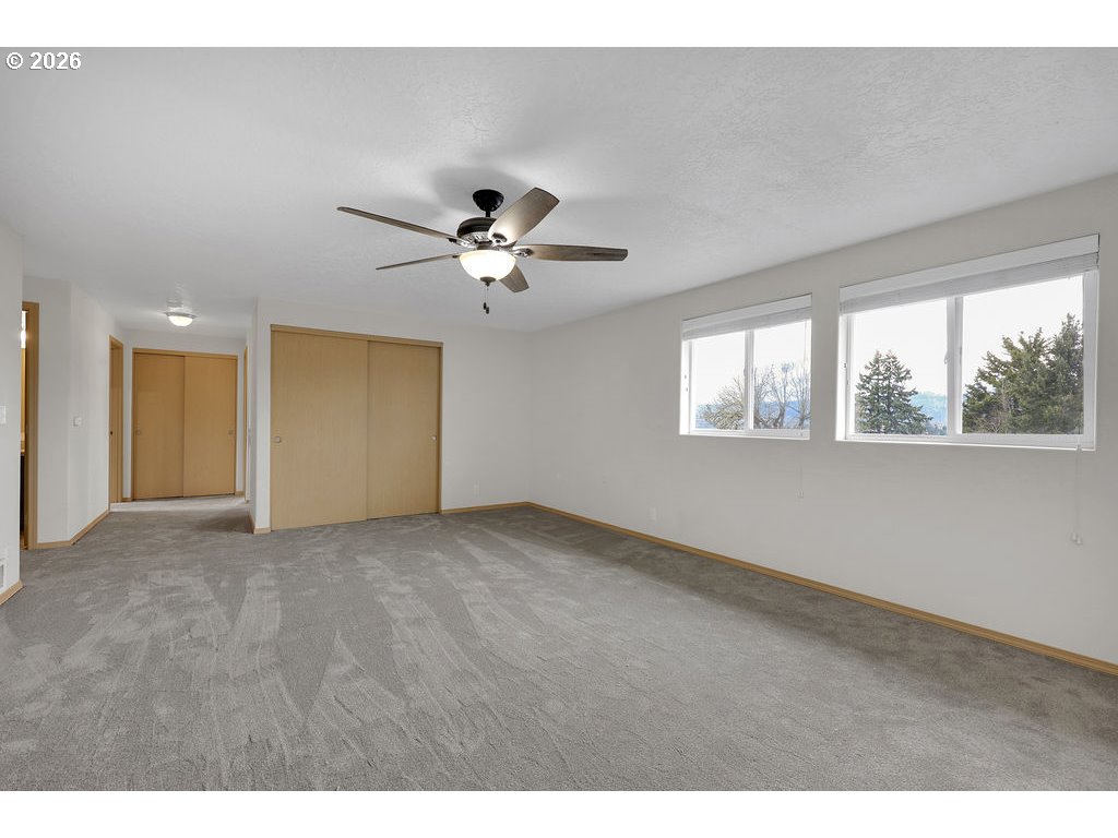 279 South 71st Street Springfield, OR 97478 - Photo 23 of 40