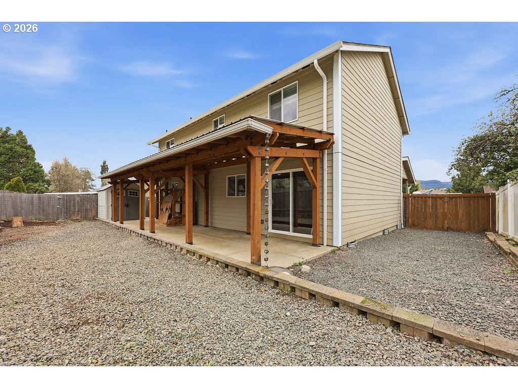 279 South 71st Street Springfield, OR 97478 - Photo 34 of 40