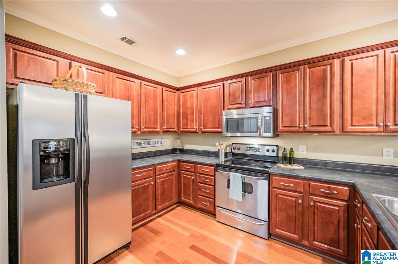 1132 Weybridge Road Pelham, AL 35124 - Photo 6 of 38