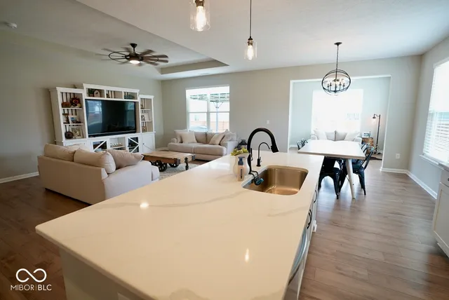 $400,000 | 1553 Crabapple Road, Franklin, IN 46131