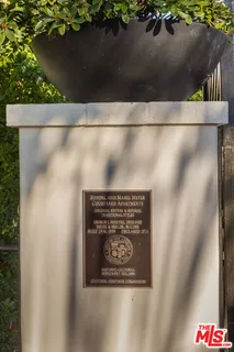 $1,250,000 | 118 1/2 Flores Street, Los Angeles, CA 90048