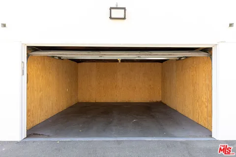 $1,250,000 | 118 1/2 Flores Street, Los Angeles, CA 90048