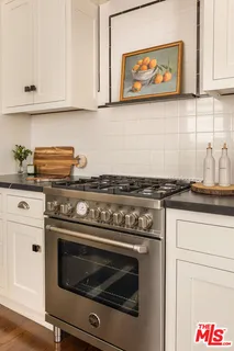 $1,250,000 | 118 1/2 Flores Street, Los Angeles, CA 90048