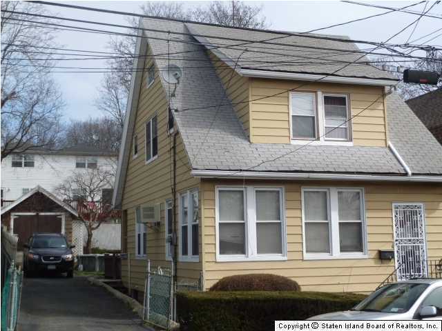 19 Longview Road Staten Island, NY 10304 - Photo 1 of 19 Primary Photo