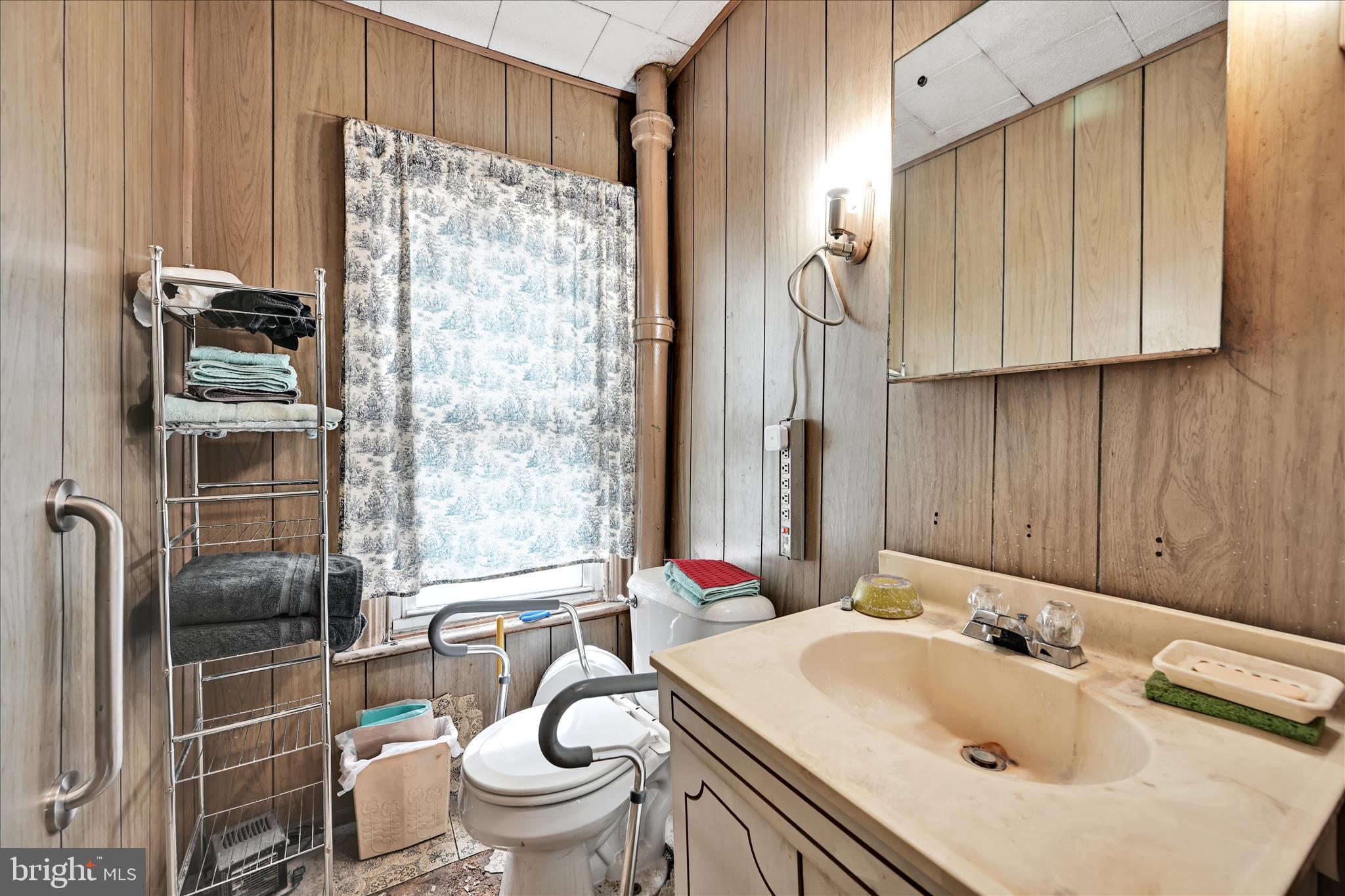 355 South 9th Street Lebanon, PA 17042 - Photo 20 of 29 a bathroom with a sink toilet and shower