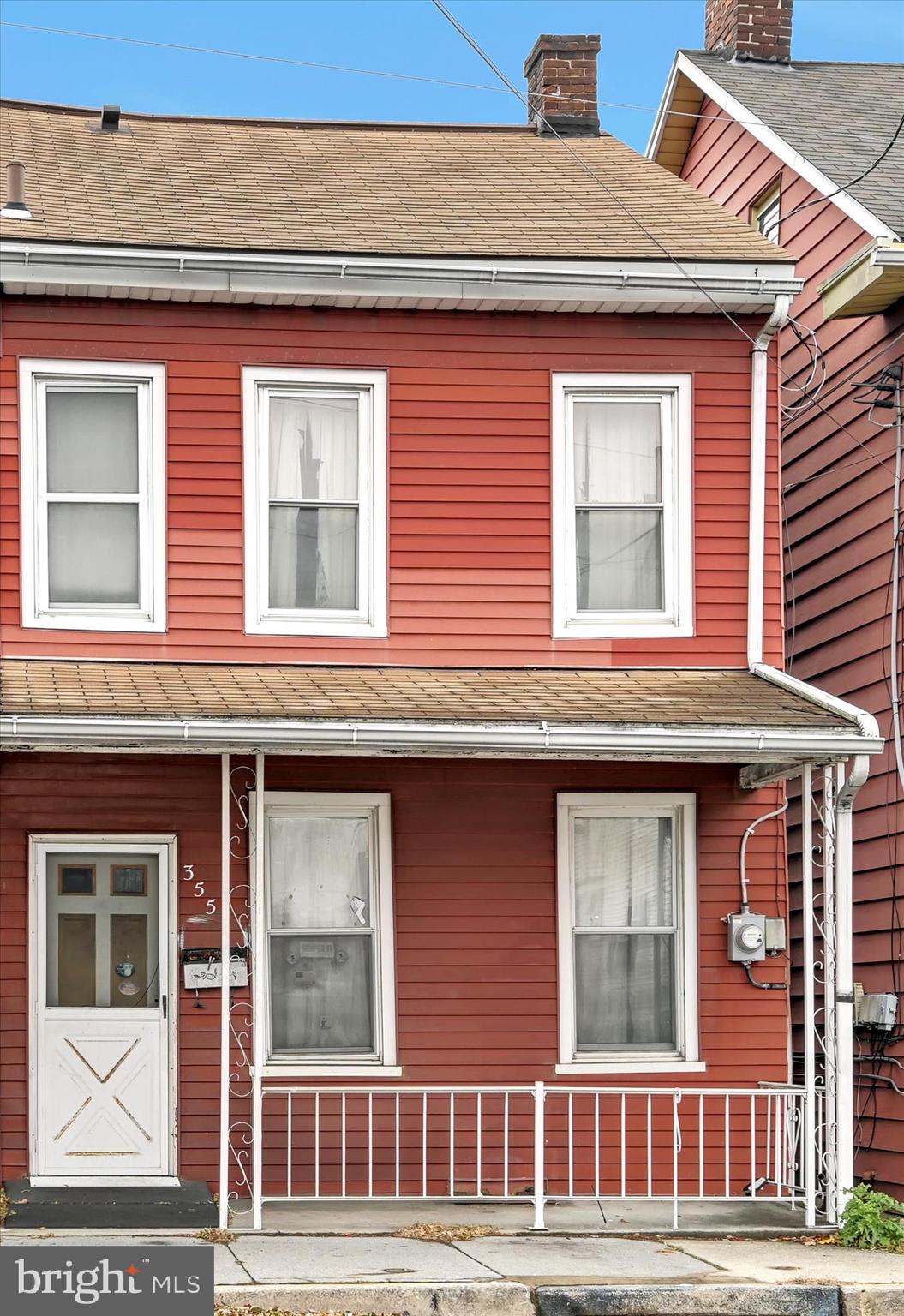 355 South 9th Street Lebanon, PA 17042 - Photo 2 of 29 a front view of a building