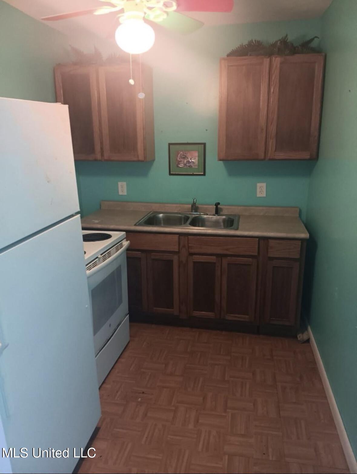 109 Center Street Crystal Springs, MS 39059 - Photo 16 of 16 IMG_5241 2