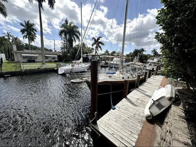 $4,500 | 2524 Gulfstream Lane, Fort Lauderdale, FL 33312