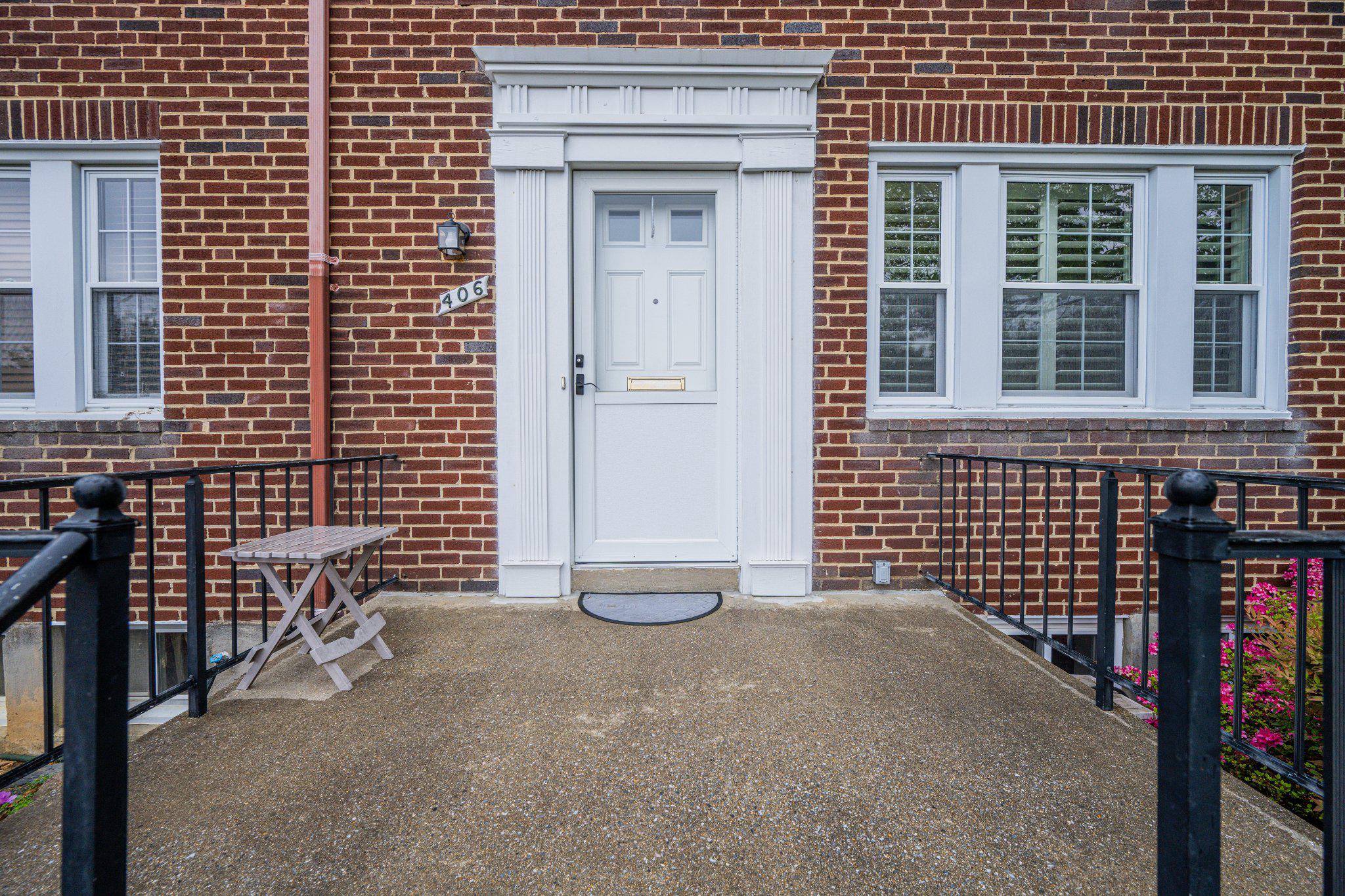 406 Greenlow Road Baltimore, MD 21228 - Photo 1 of 31 Welcome to your new home.