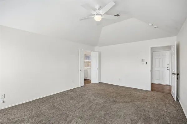 $2,300 | 1914 Lennox Lane, Arlington, TX 76018