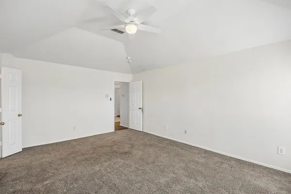 $2,300 | 1914 Lennox Lane, Arlington, TX 76018