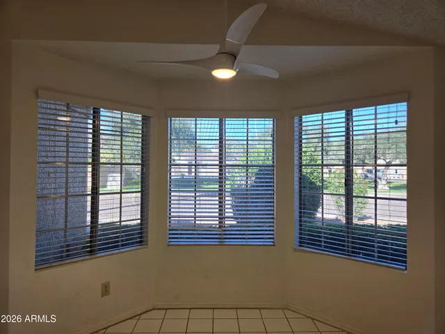 $2,200 | 3033 East Siesta Lane, Phoenix, AZ 85050