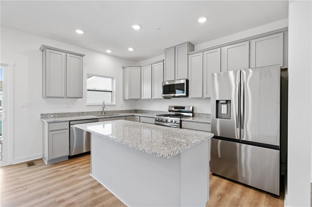 179 Lockheed Drive Coraopolis, PA 15108 - Photo 13 of 27