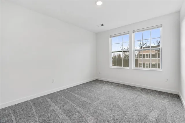 $3,000 | 179 Lockheed Drive, Coraopolis, PA 15108