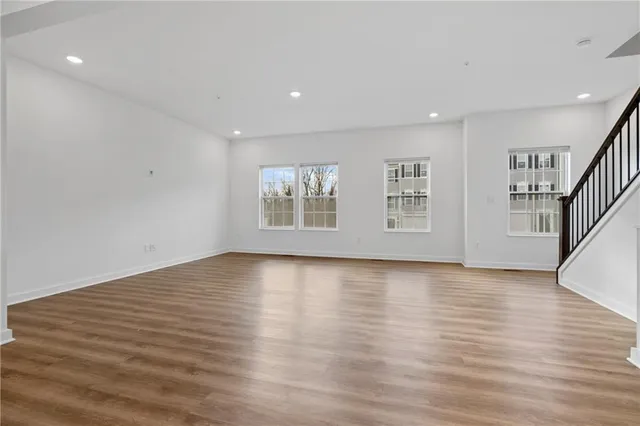 $3,000 | 179 Lockheed Drive, Coraopolis, PA 15108