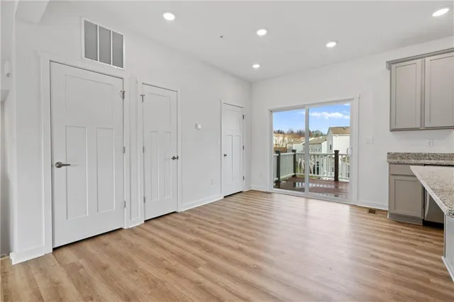 $3,000 | 179 Lockheed Drive, Coraopolis, PA 15108