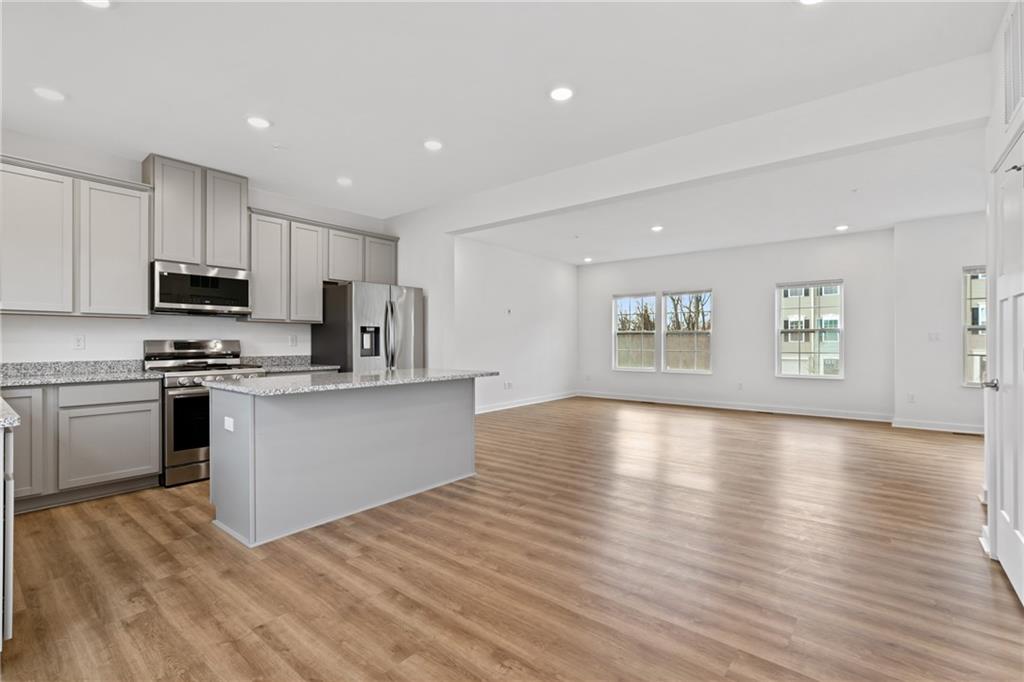 179 Lockheed Drive Coraopolis, PA 15108 - Photo 9 of 27