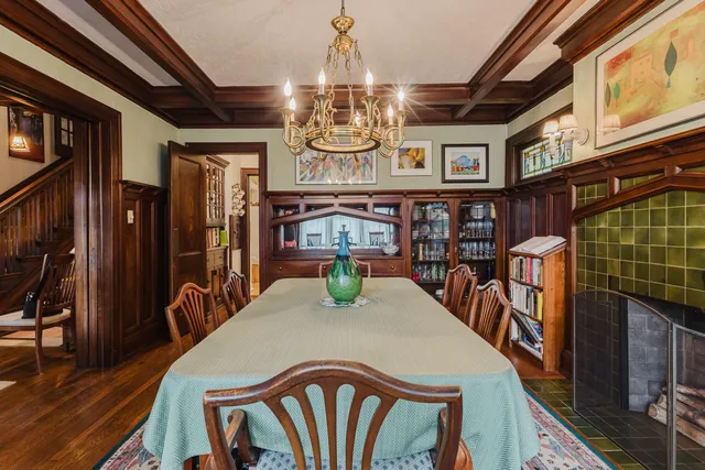 $699,000 | 2615 North Summit Avenue, Milwaukee, WI 53211