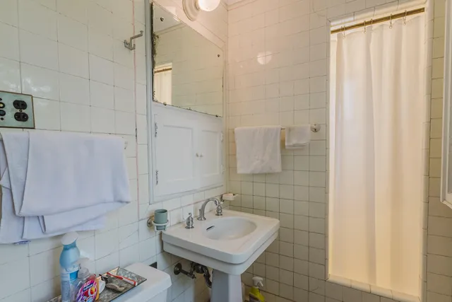 $699,000 | 2615 North Summit Avenue, Milwaukee, WI 53211