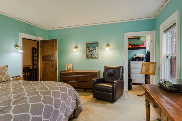 $699,000 | 2615 North Summit Avenue, Milwaukee, WI 53211