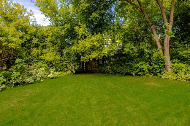 $699,000 | 2615 North Summit Avenue, Milwaukee, WI 53211