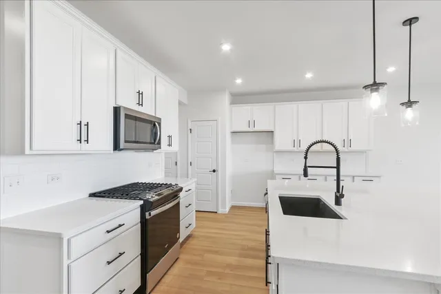 $536,111 | 2200 Ryegrass Lane, Unit 78006, Bolingbrook, IL 60490