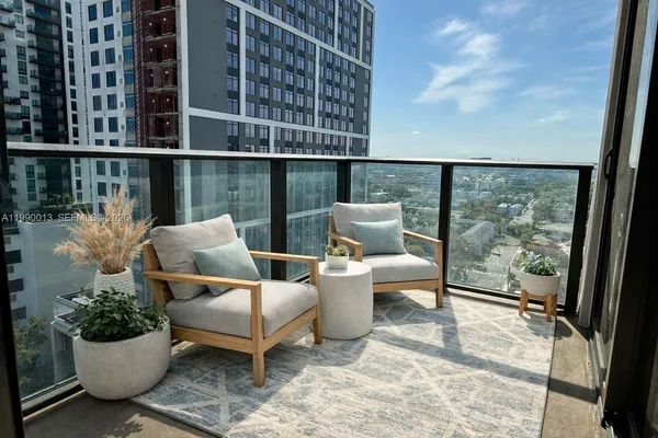 $3,600 | 1600 Northeast 1st Avenue, Unit 1210, Miami, FL 33132