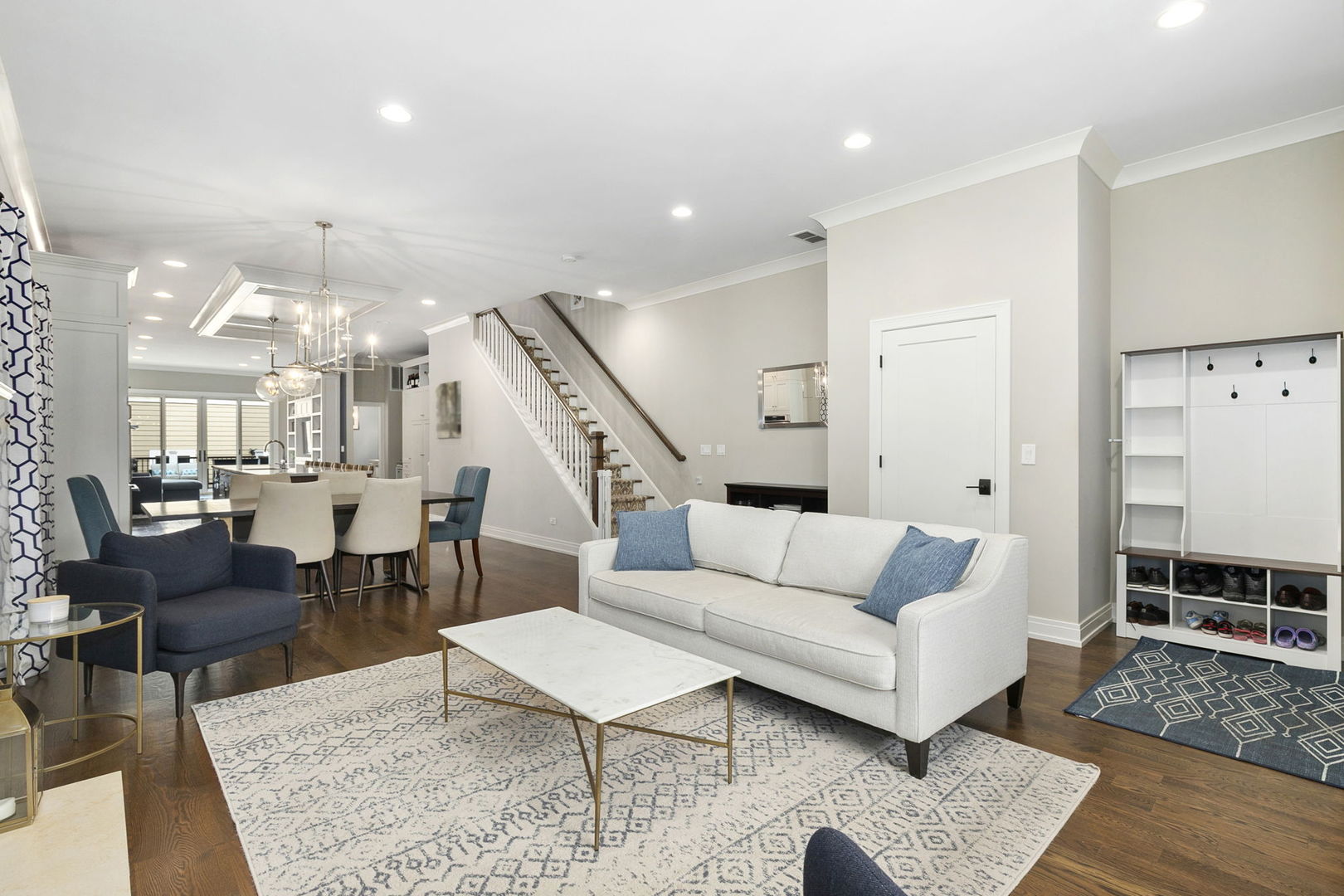 1648 West Fletcher Street Chicago, IL 60657 - Photo 4 of 50