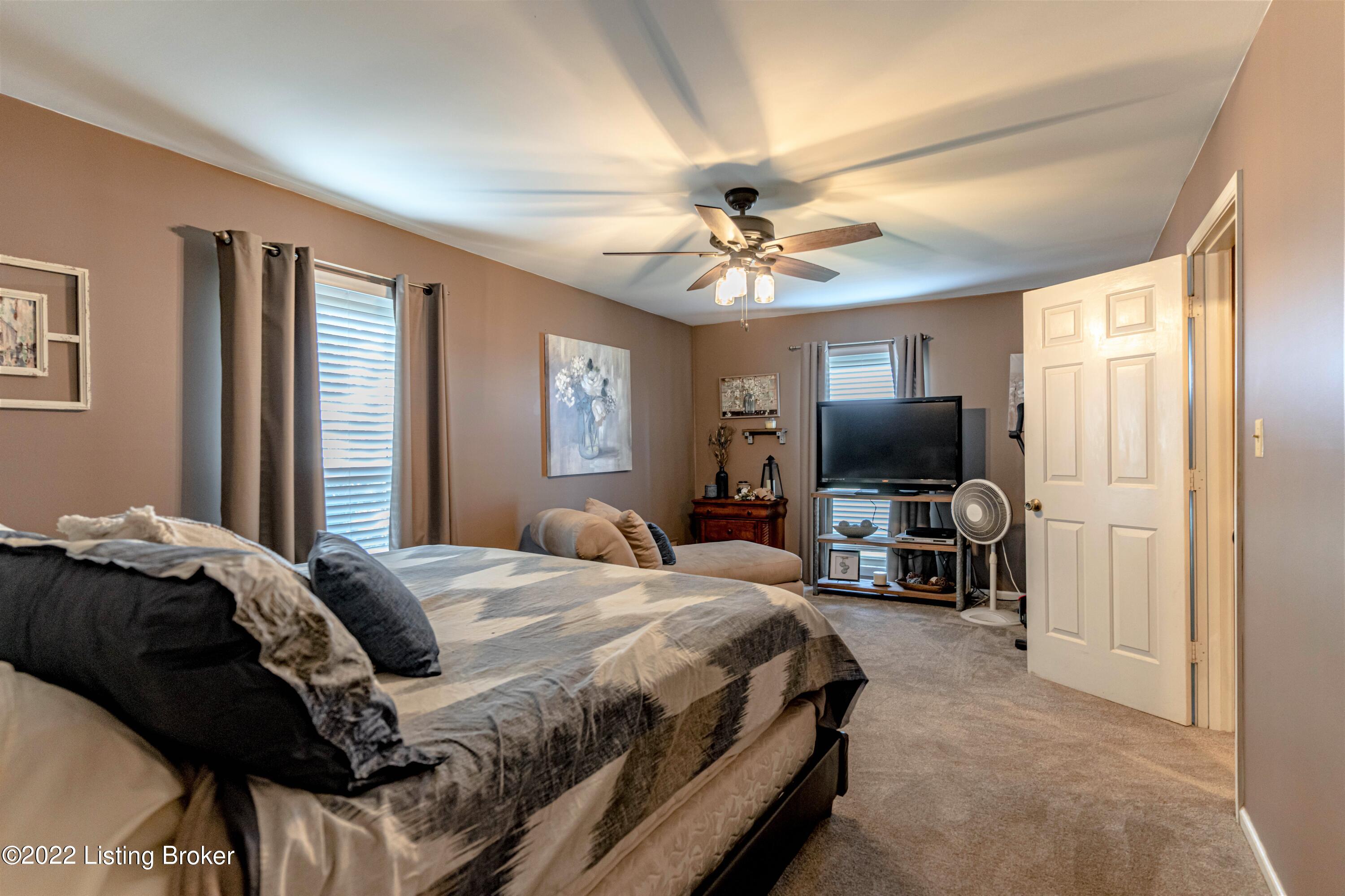 3840 Sulphur Road Sulphur, KY 40070 - Photo 21 of 41 Primary Bedroom